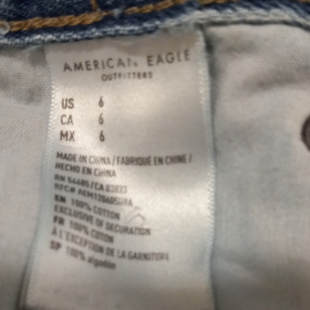 American Eagle Outfitters Light Blue Distressed Jean Shorts - Picture 4 of 5